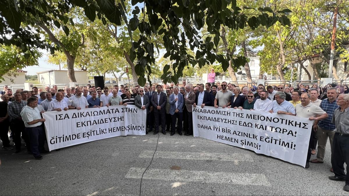 Yunanistan Lozan' hie sayd... Aznlk okulu kararna sert tepki