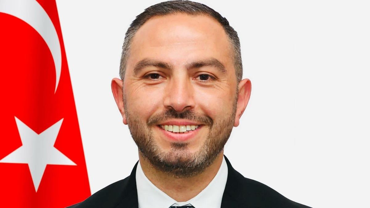 CHP'li Beykoz Belediye Bakan Yardmcs Karakaya grevinden istifa etti