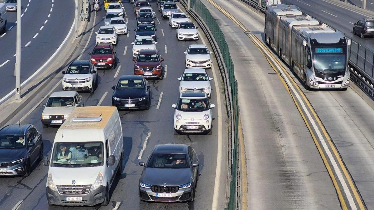 Haftann son i gn: stanbul'da trafik kilit