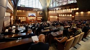 İstanbul'da toplu taşımaya yüzde 30 zam kararı! AK Parti'den sert tepki: İBB tarihinde en fazla zammı siz yaptınız