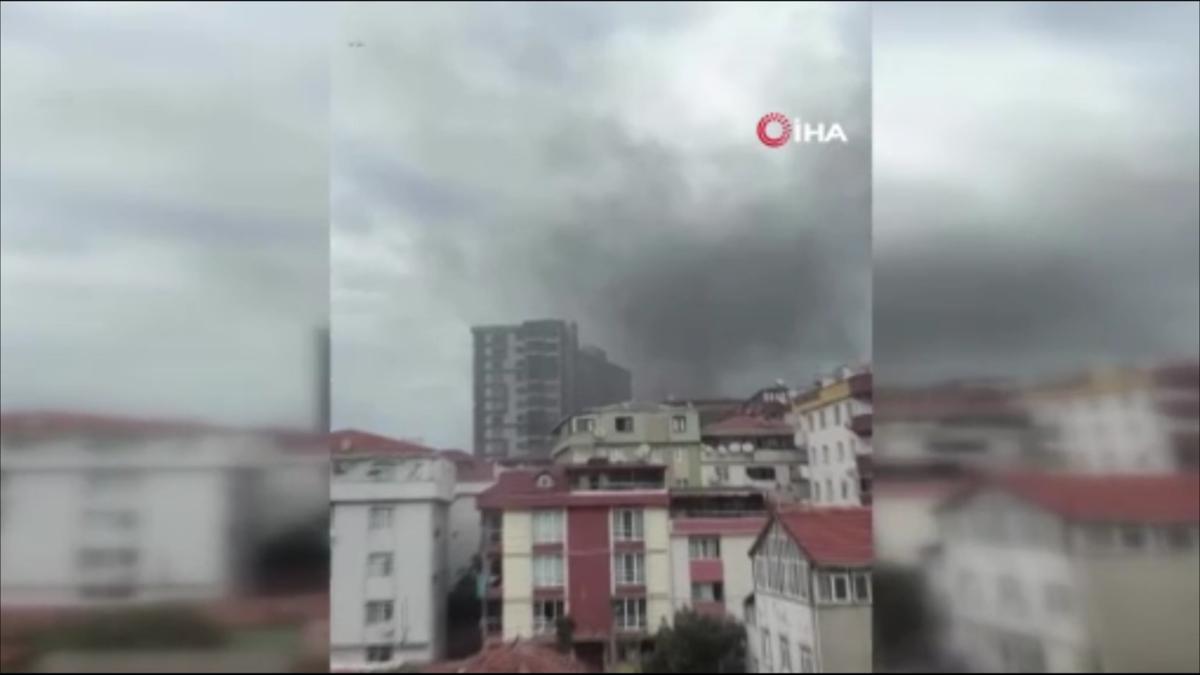 Kkekmece'de 5 katl binay alevler sard! 1 kii hayatn kaybetti