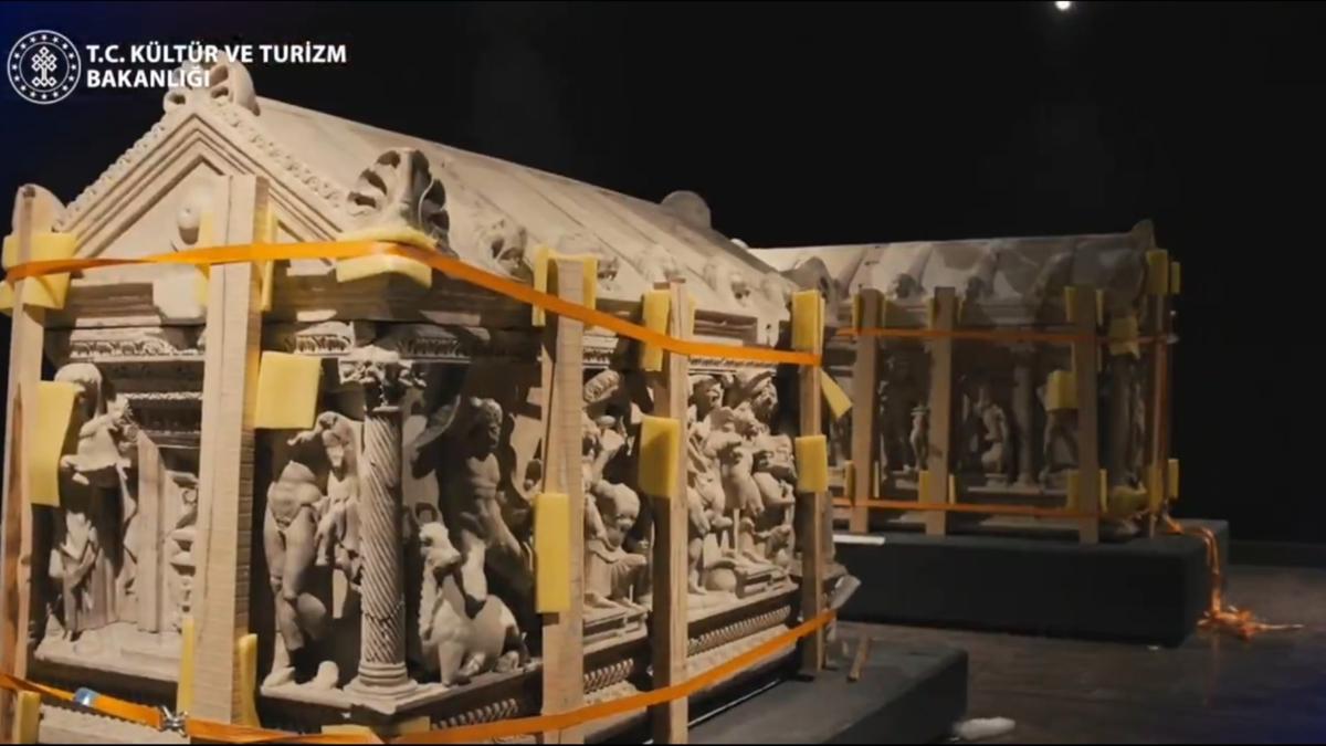 Antalya'da 100 bin eser, modern mze projesi iin tand