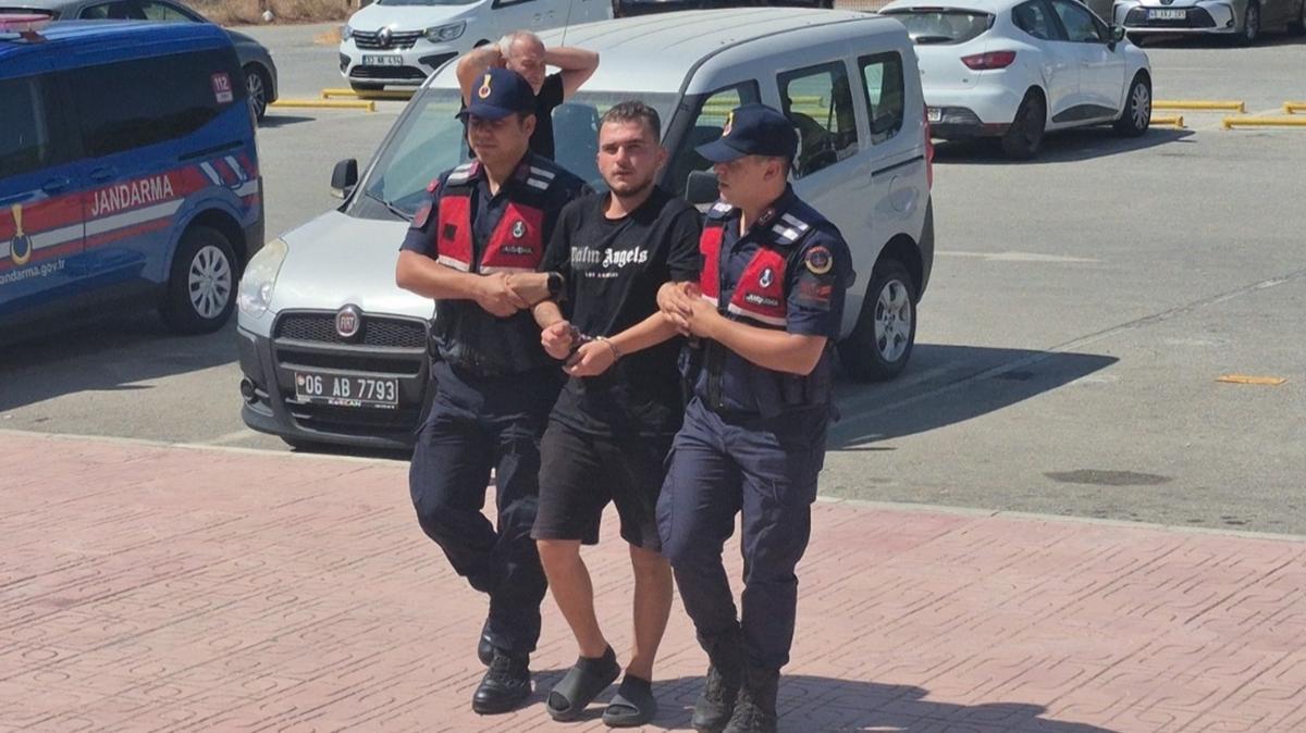 Bodrum'da dzensiz gmen operasyonu: Kaak ile 15 kii yakaland