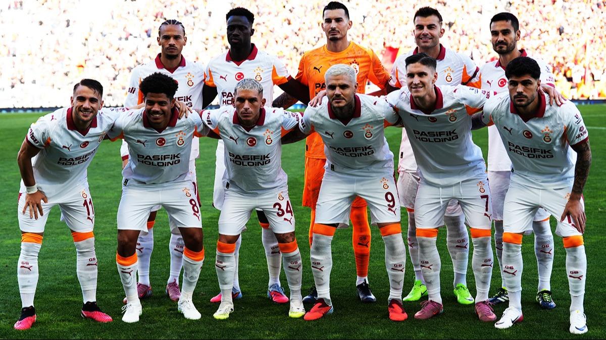 Galatasaray'da 3 deiiklik! 310 gn sonra ilk 11'e dnd