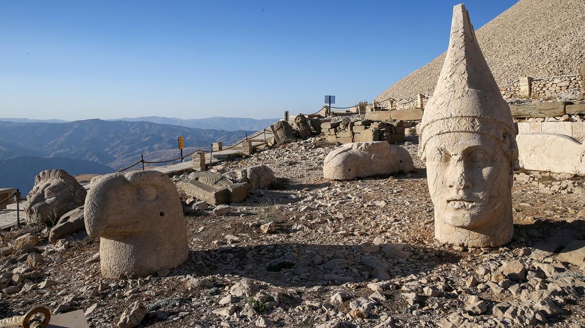 Nemrut Da'na 1 milyon 38 bin turist ziyareti