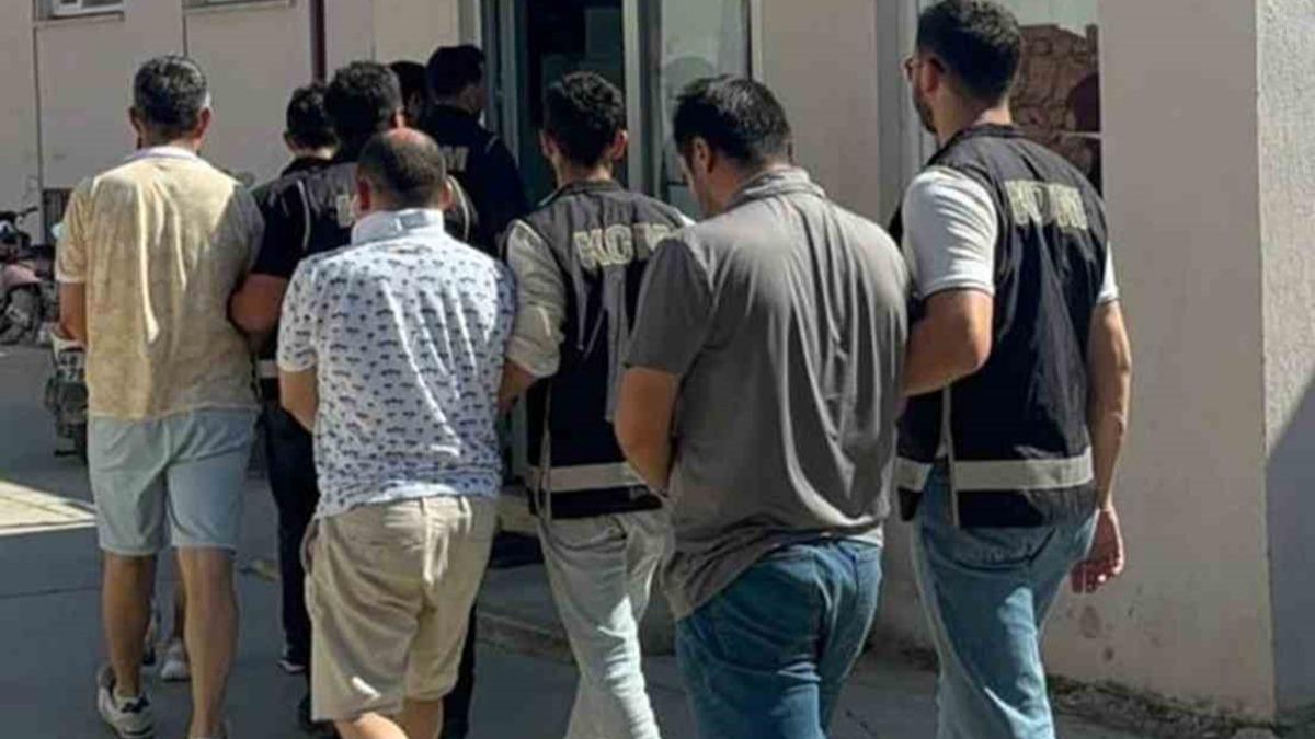 FET'clerin Polonya bayrakl ka plan! Emniyet oyunlarn bozdu