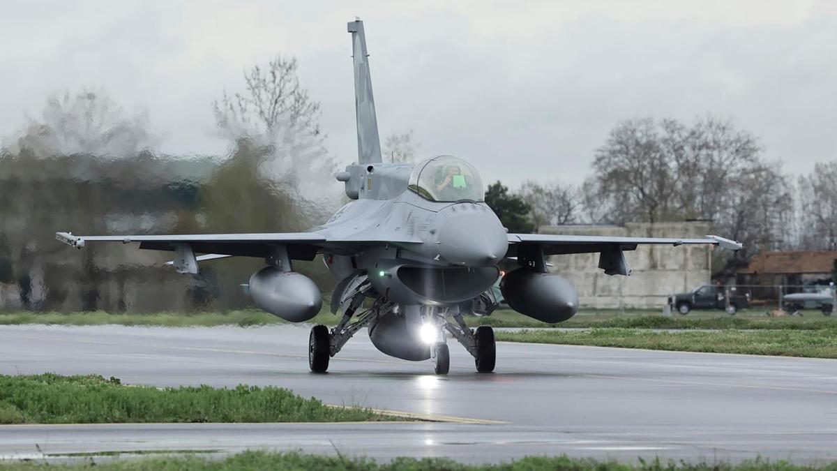 Sava uaklar blgeye sevk edildi: Rus tehdidi NATO'yu harekete geirdi