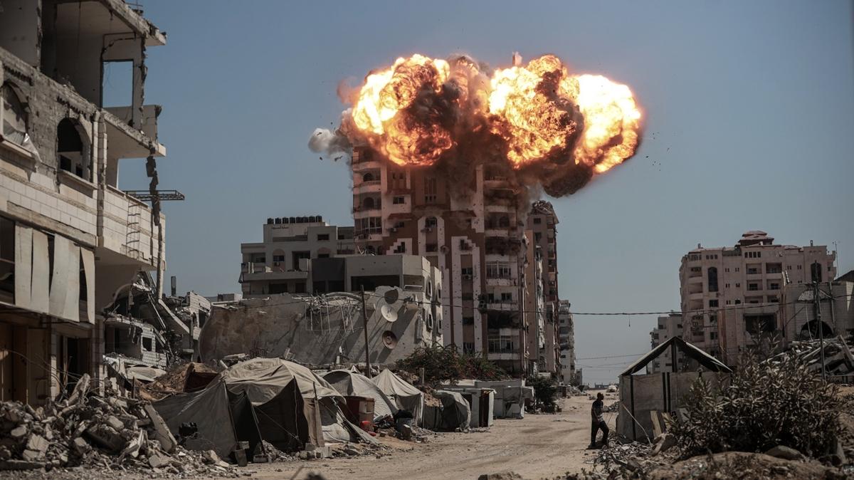 Can kayb 65 bine dayand: Soykrmc srail Gazze'yi yerle bir ediyor