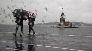 Meteoroloji saat verdi! İstanbul'da sağanak yağmur