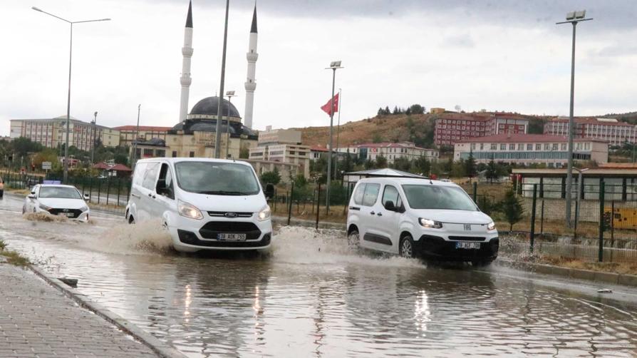 Sıcaklık düşüyor sağanak geliyor
