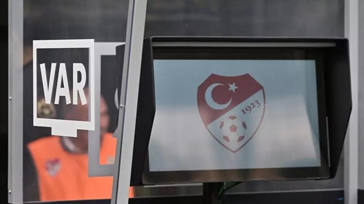 VAR kaytlar akland! te tartmal pozisyonlar