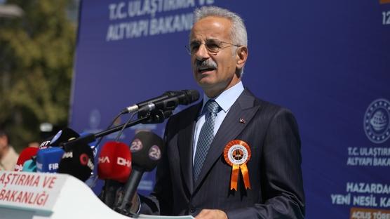 Bakan Uraloğlu: Türkiye'yi dünya ticaretinin merkezi haline getirdik