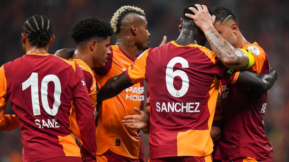 Aslan, Frankfurt deplasmannda! Galatasaray, ampiyonlar Ligi defterini ayor