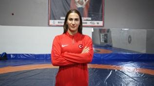 Buse Tosun Çavuşoğlu, Dünya Güreş Şampiyonası'nı 5. sırada tamamladı