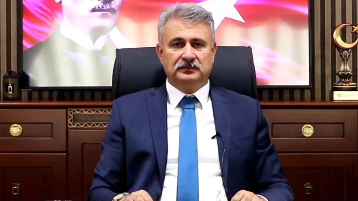 AK Parti'den gzaltna alnan Yahihan Belediye Bakan Ahmet Sungur'a ihra talebi 