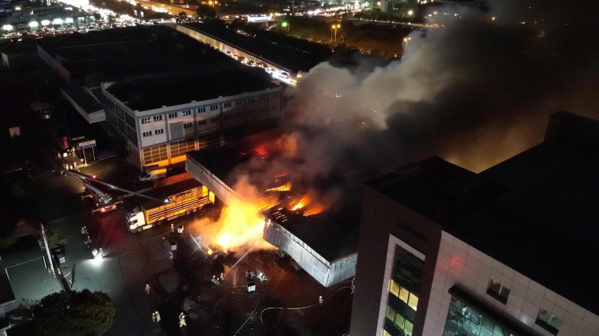 Baakehir'de pe pee dev yangn: Biri kontrol altna alnd