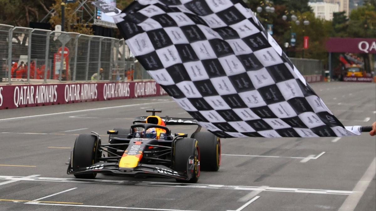 Formula 1'de Azerbaycan Grand Prix'sinde zafer Verstappen'in
