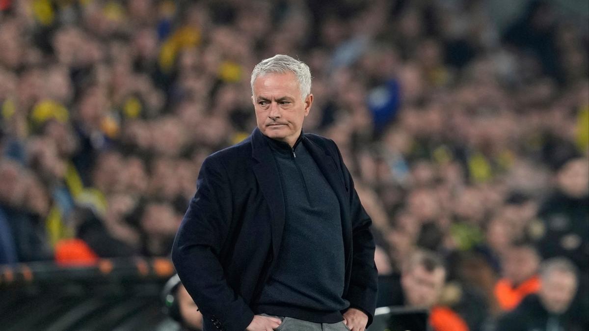 Jose Mourinho'dan Fenerbahe aklamas: Seim beni ilgilendirmiyor
