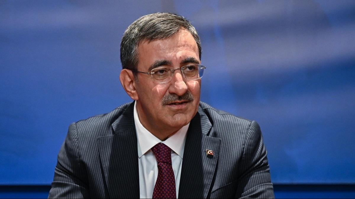 Cevdet Ylmaz'dan ''Filistin'in Sesi Erdoan'' paylam: Soykrm durana kadar...