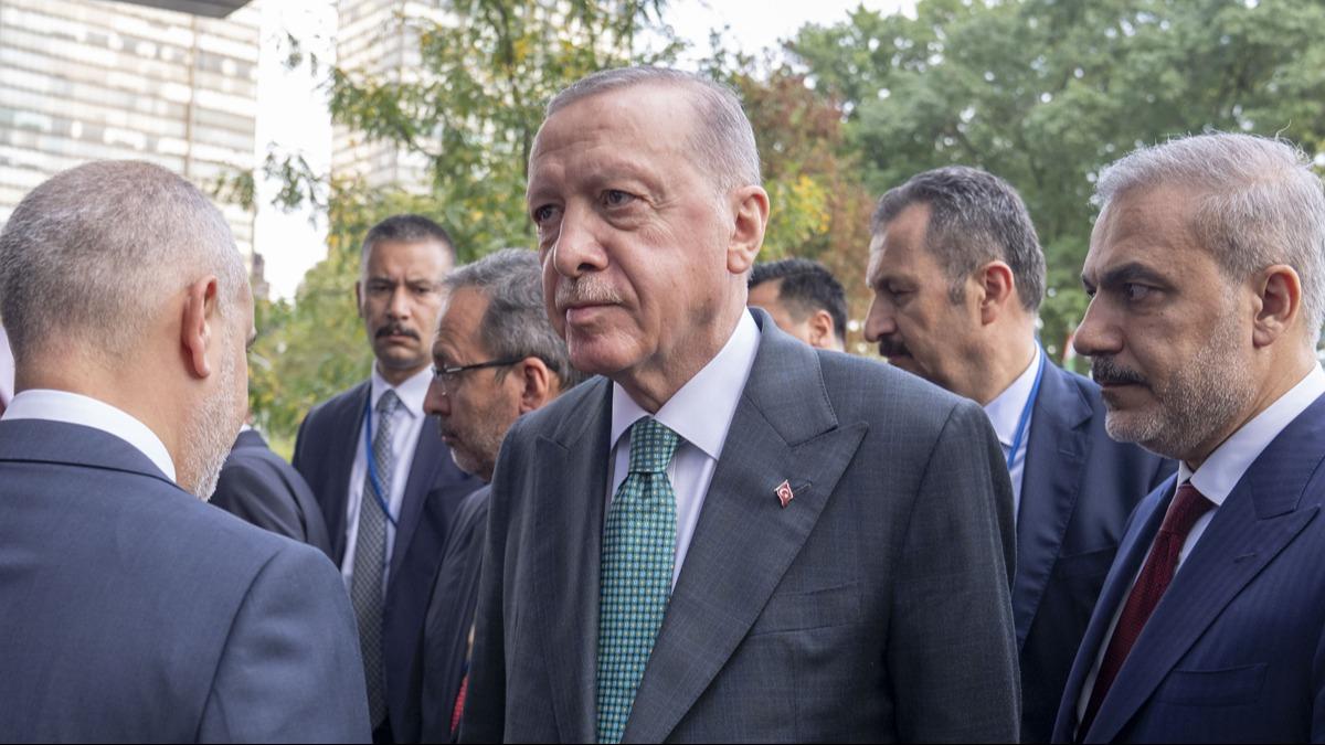 Cumhurbakan Erdoan Trkevi'nden ayrld
