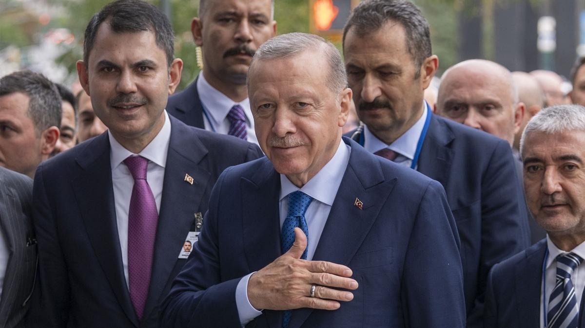 Cumhurbakan Erdoan'dan klim Zirvesi'nde kritik mesajlar