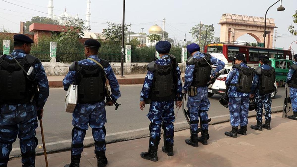 Hindistan'da atma: 4 kii hayatn kaybetti