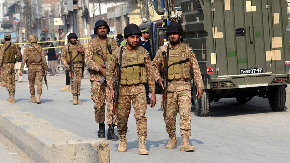 Pakistan'da 13 militan etkisiz hale getirildi