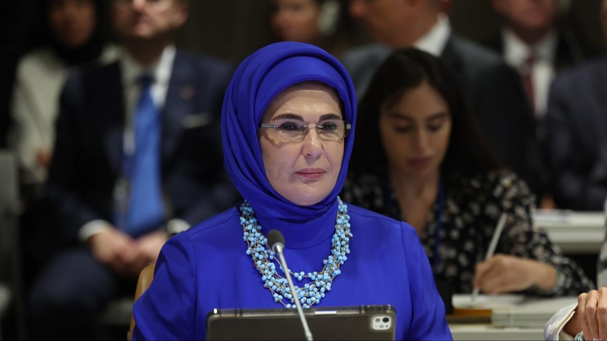 Emine Erdoan: Her ocuk, eit yaama umuduna sahip olmal
