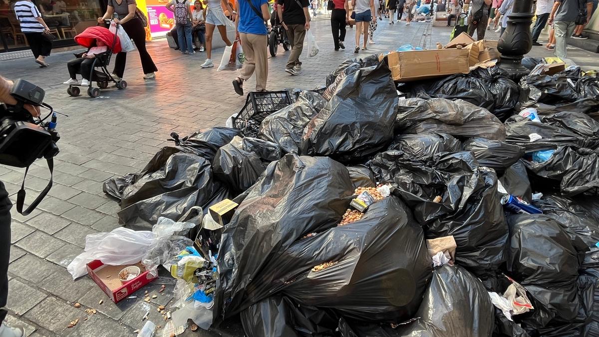 zmir'i pe mahkum ettiler! Vatandalardan belediyeye tepki: Yapamyorsanz ekin gidin 