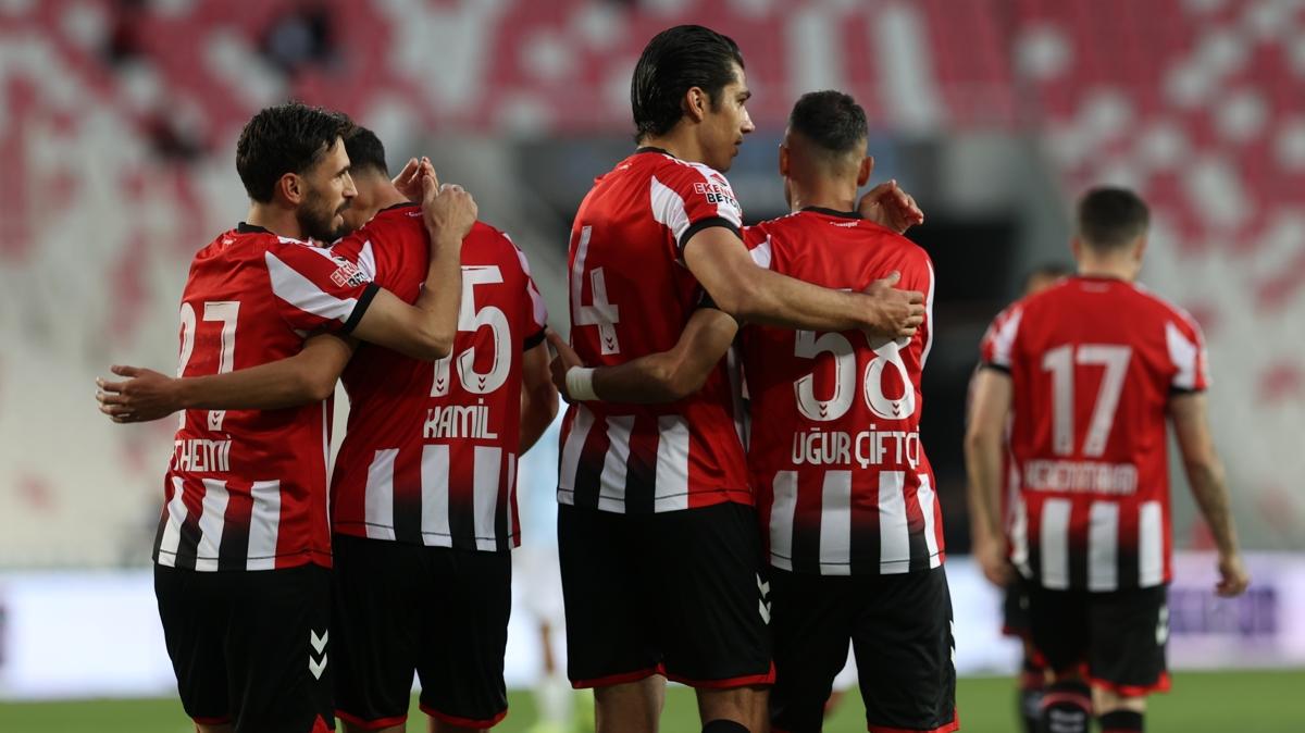 Sivasspor evinde 5 golle kazand
