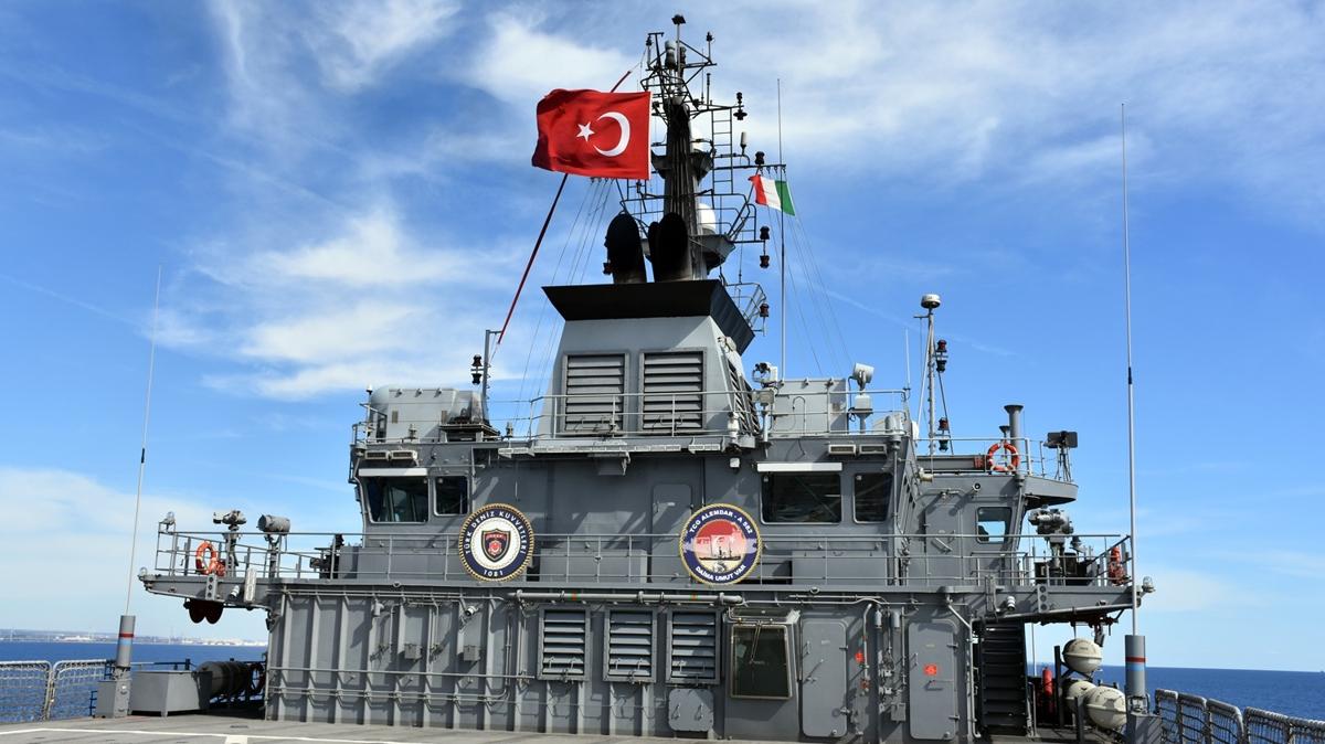 Denizalt operasyonuna ''TCG Alemdar'' damgas! Trkiye'nin gc Yunana bir kez daha gsterildi