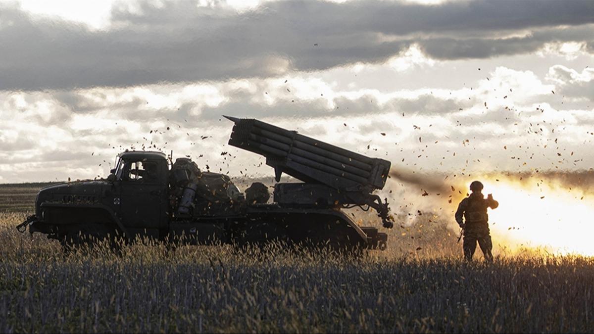 Donetsk'te atmalar iddetleniyor! Zelenski: 168,8 kilometrekarelik alanda kontrol saladk