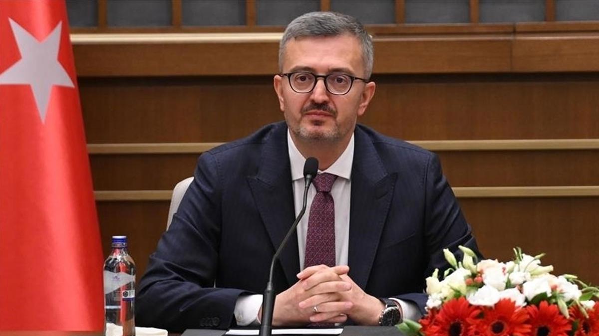 Tarihi zirveyi hazmedemeyen CHP'ye sert tepki! letiim Bakan Duran: Acziyet ve kt niyet gstergesi 