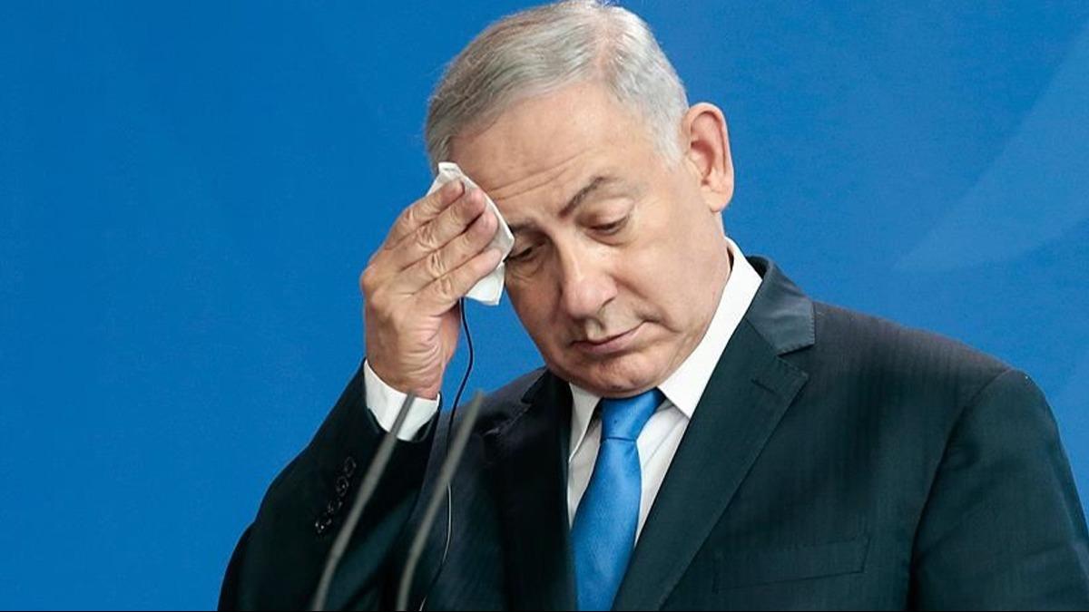 Times Meydan'nda katil Netanyahu'ya sert tepki: Sava sulusu