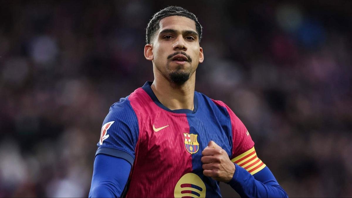 Liverpool'da hedef Ronald Araujo