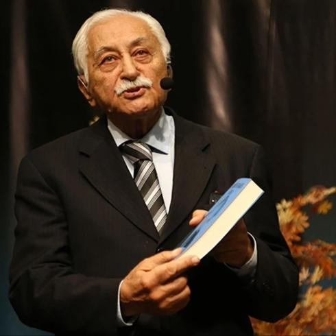 Usta edebiyatçı Yavuz Bülent Bakiler hayatını kaybetti