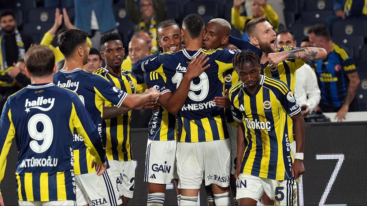 Antalyaspor engelini 2 golle at! Kadky'de 3 puan Fenerbahe'nin