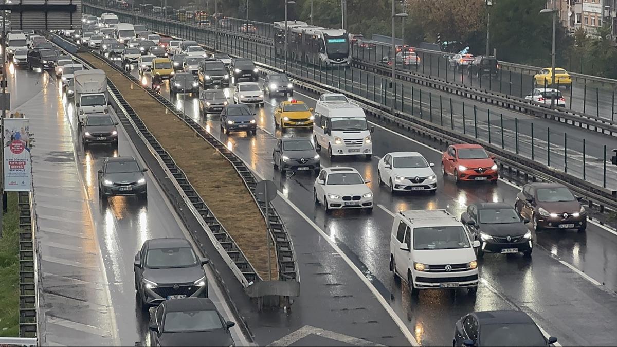 Ya kazalar arttrd! stanbul'da trafik kilit