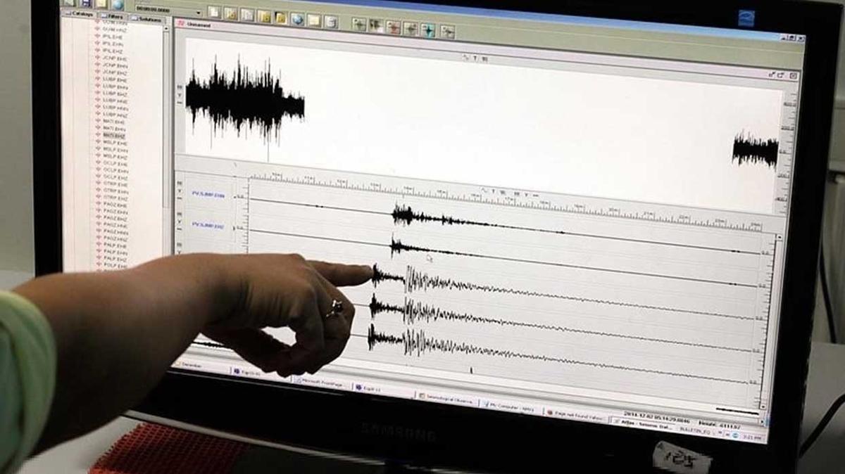 Filipinlerde 6.9 byklnde deprem! Tsunami uyars yapld