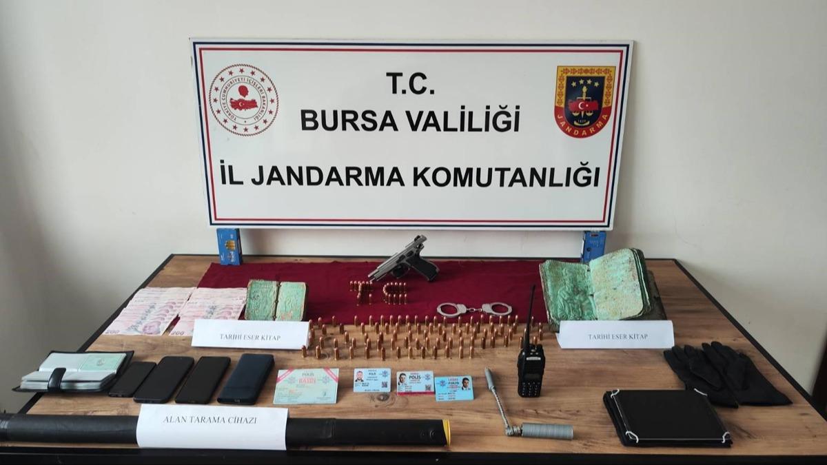 Film sahnelerini aratmayan operasyon! Tarihi ncil ve Tevrat' 5 milyon dolara satmak istedi
