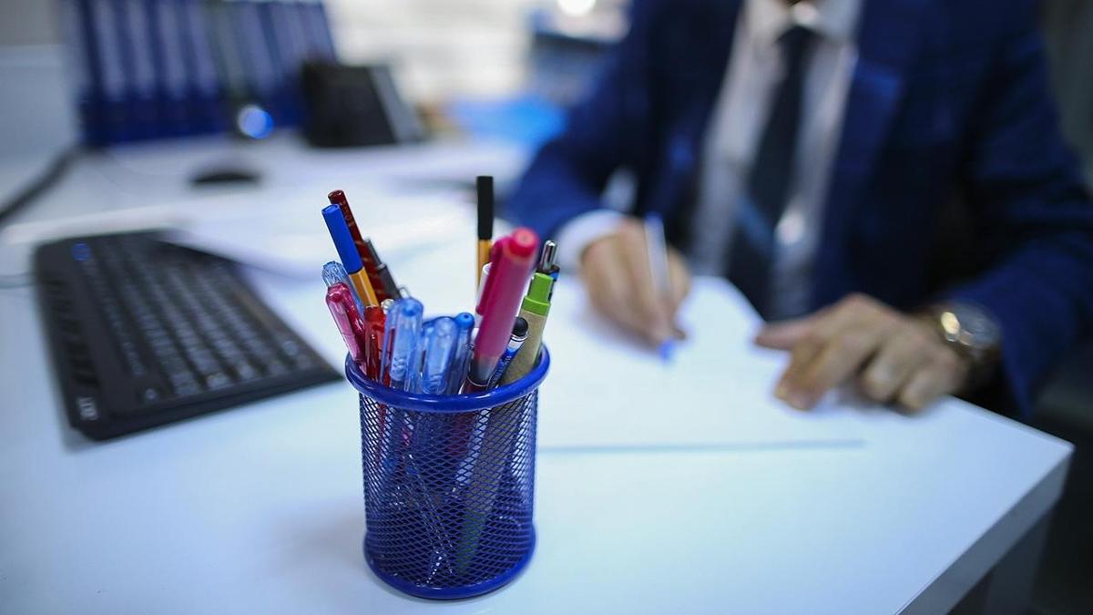 lan Resmi Gazete'de: 14 szlemeli personel alnacak 