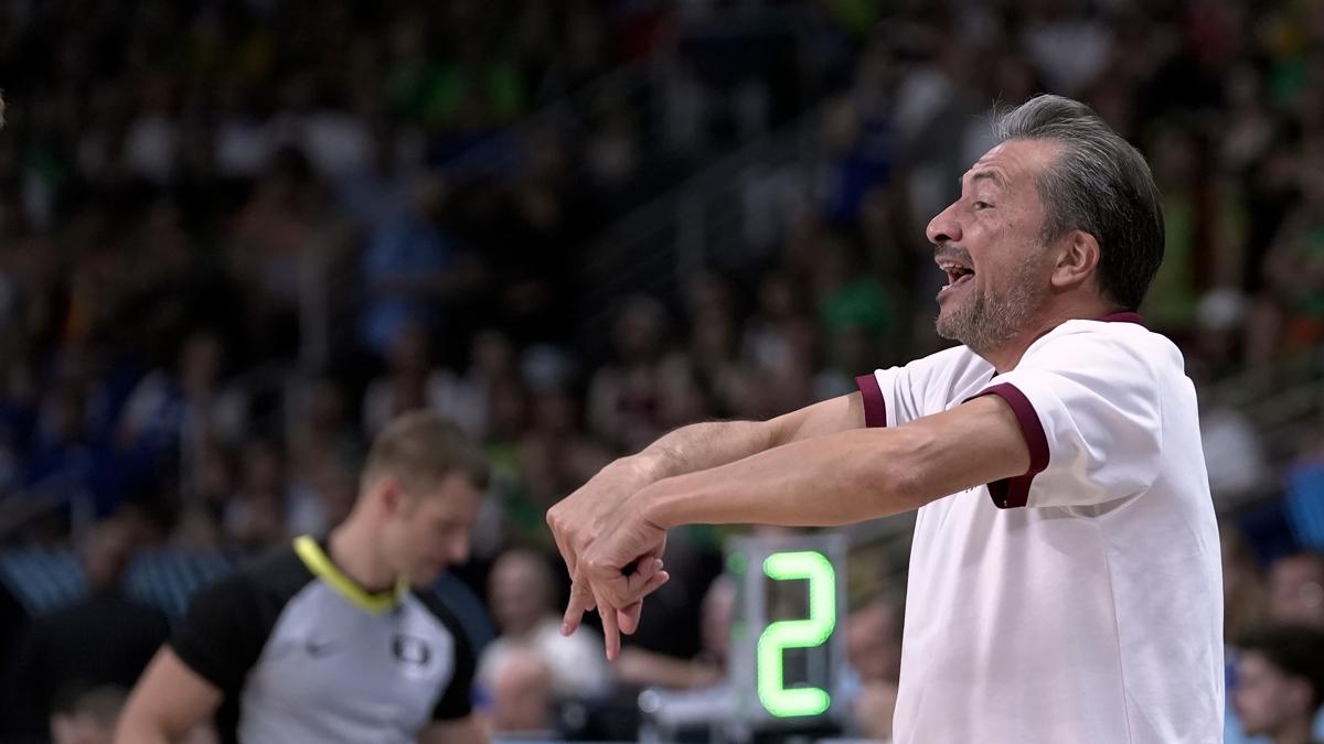 talya Milli Basketbol Takm'nn baantrenr Luca Banchi oldu