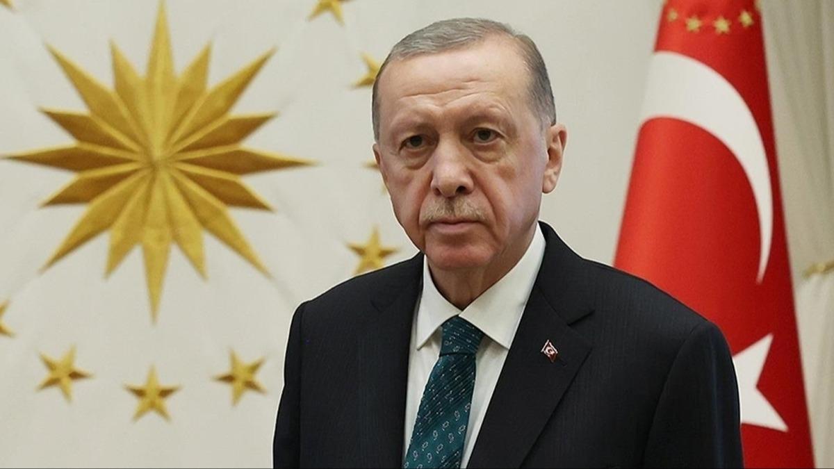 Cumhurbakan Erdoan'dan ehit ailelerine basal mesaj 