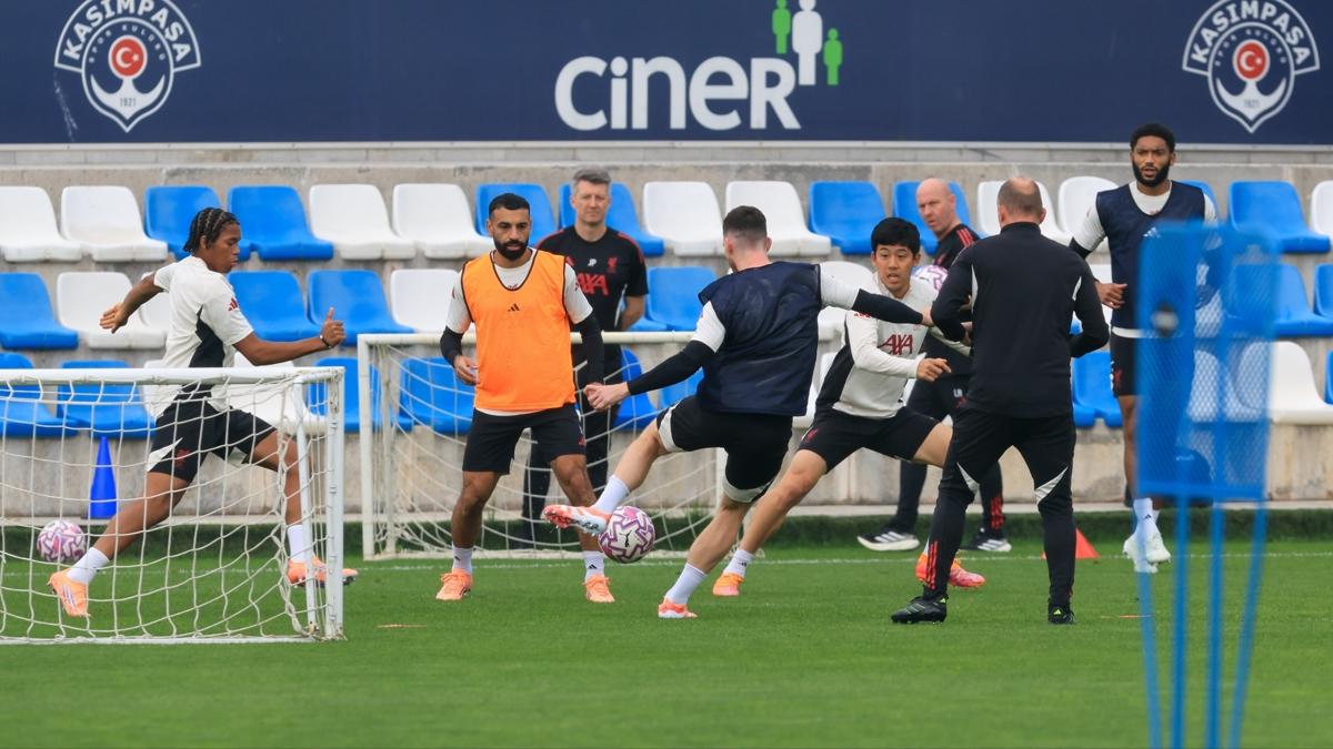 Liverpool, Kasmpaa'nn Kemerburgaz Tesisleri'nde alt