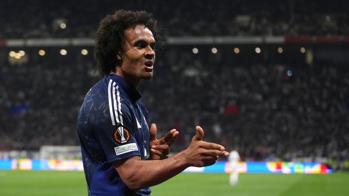 Fabregas'n gz Zirkzee'de