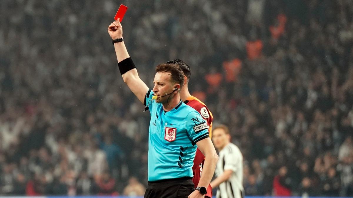Galatasaray-Beikta derbilerinde krmz kartlar havada uuyor