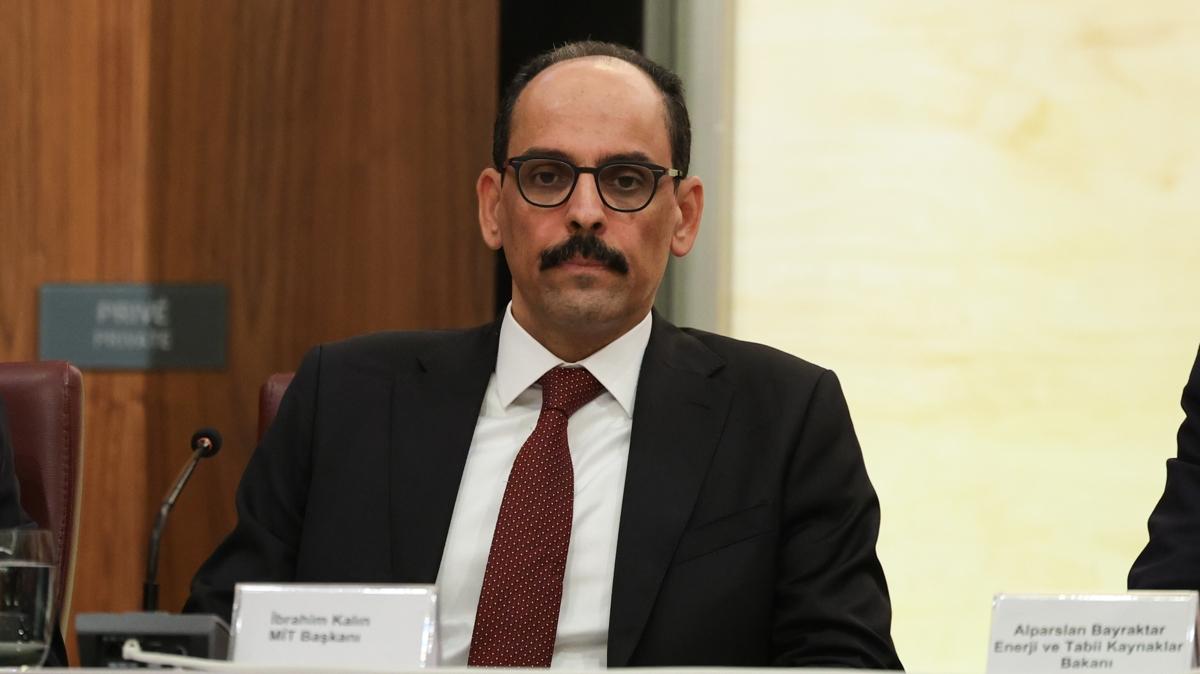 MT Bakan brahim Kaln'dan ''Heidegger'in Kulbesine Yolculuk'' kitab