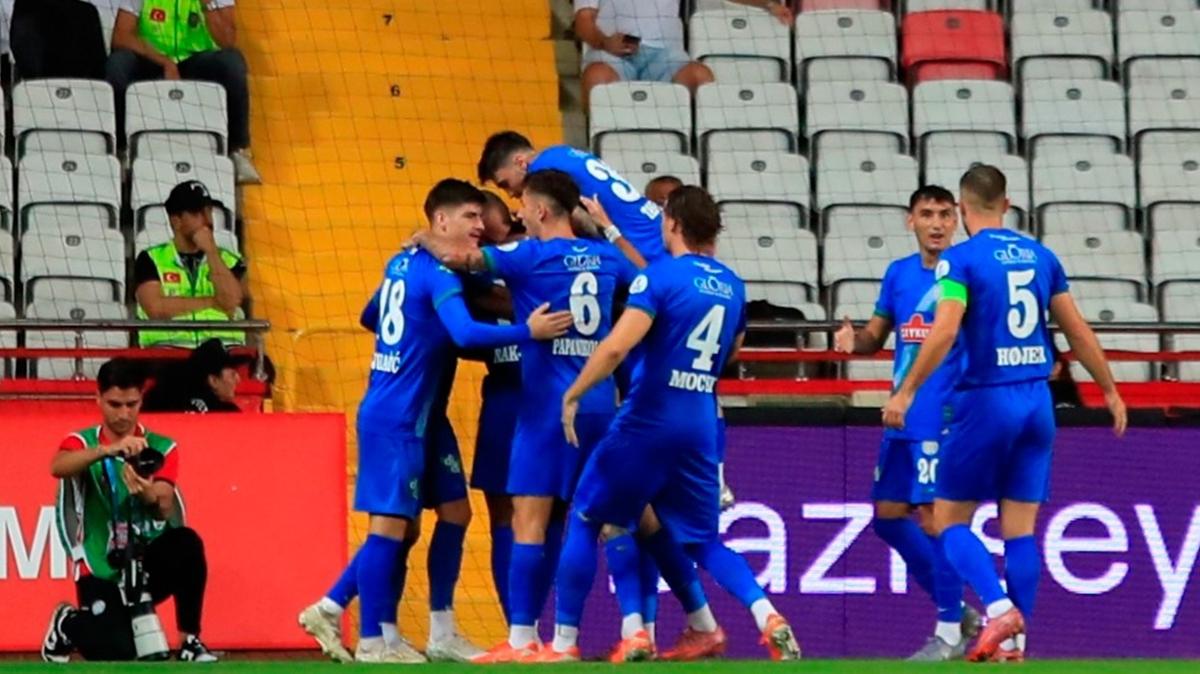 aykur Rizespor, Antalya'da 5 golle kazand