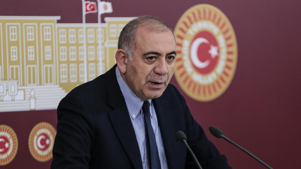 Mahkemeden ''CHP stanbul Kongresi'' karar! Grsel Tekin grevine devam edecek