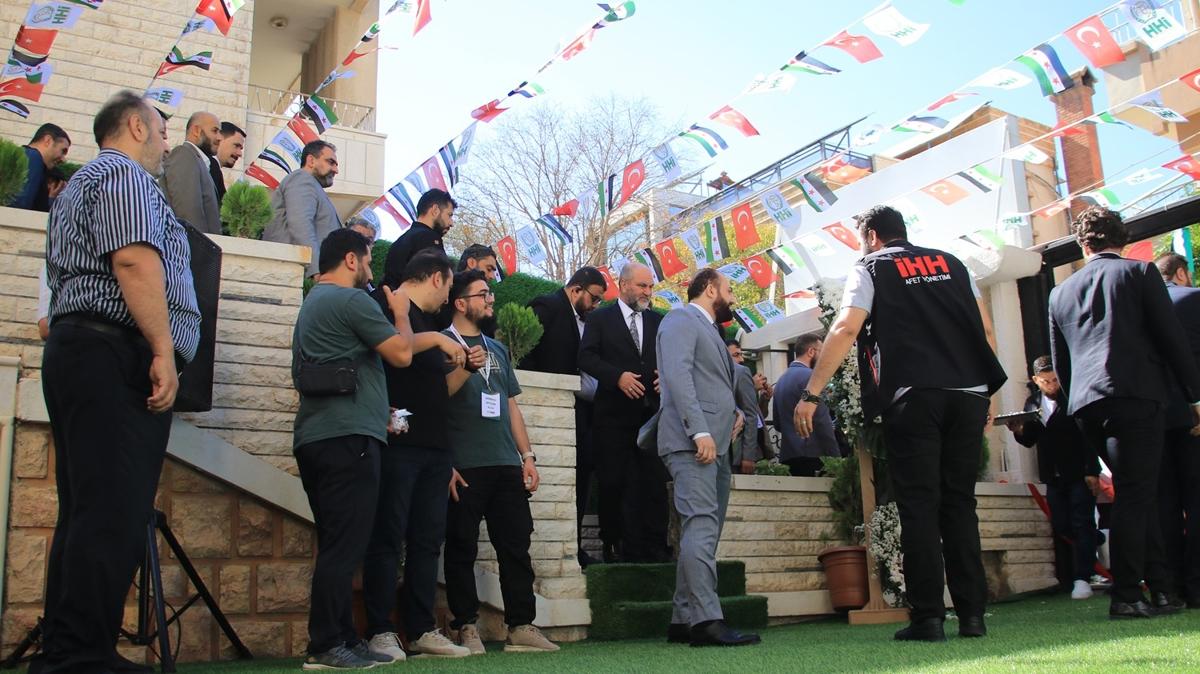 HH, am'da ofis at: Suriye'de yeniden ina balyor